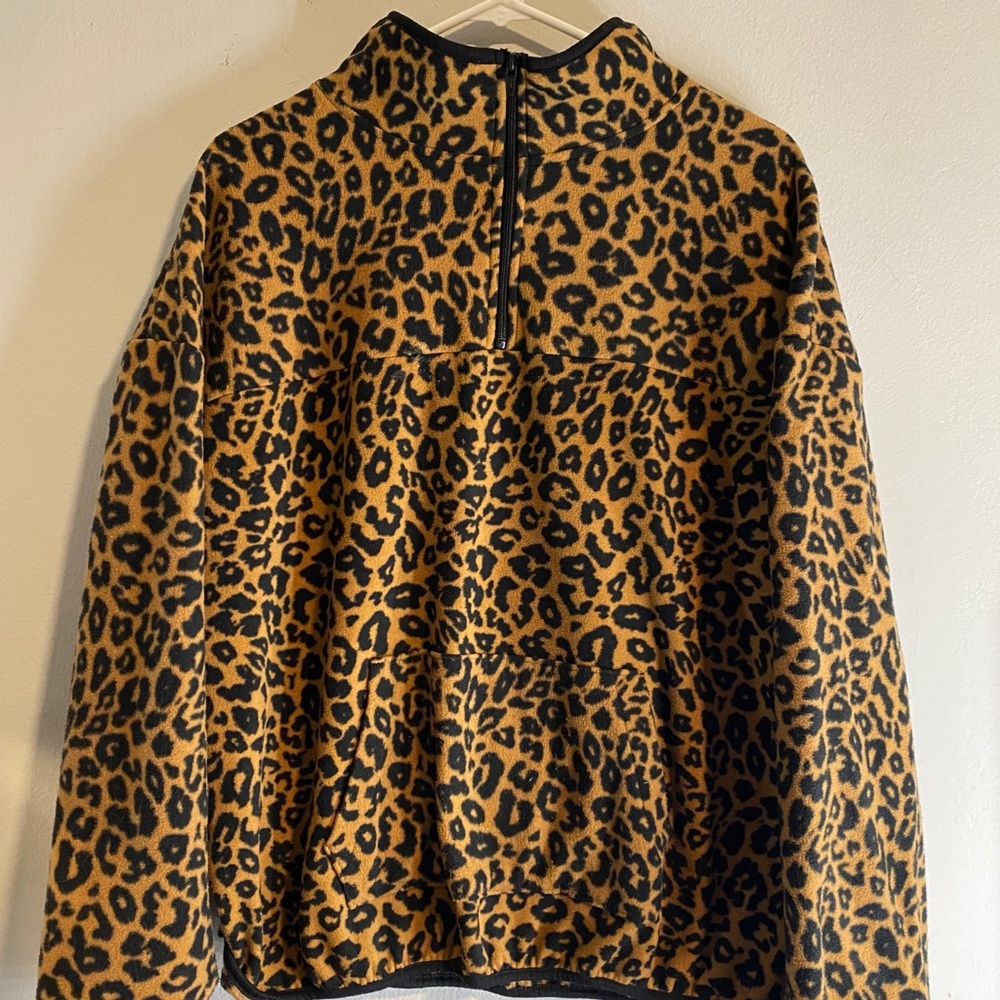 Great Walmart find. Super comfy and loose fitting.